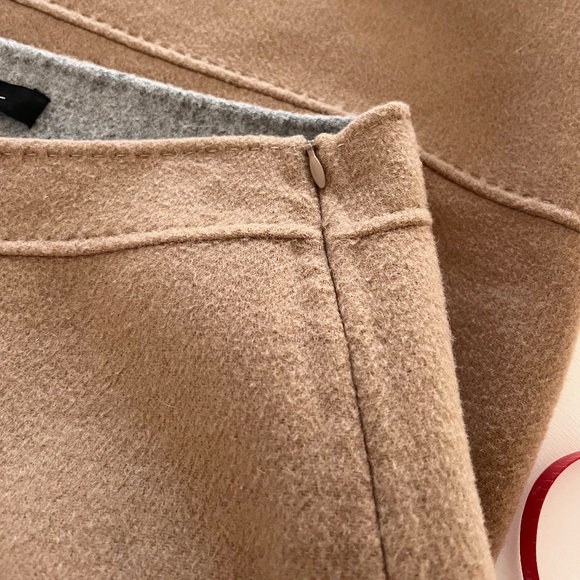 Weekend MaxMara Camel Wool Skirt, 100% Virgin Wool, Size 6 - Picture 9 of 11